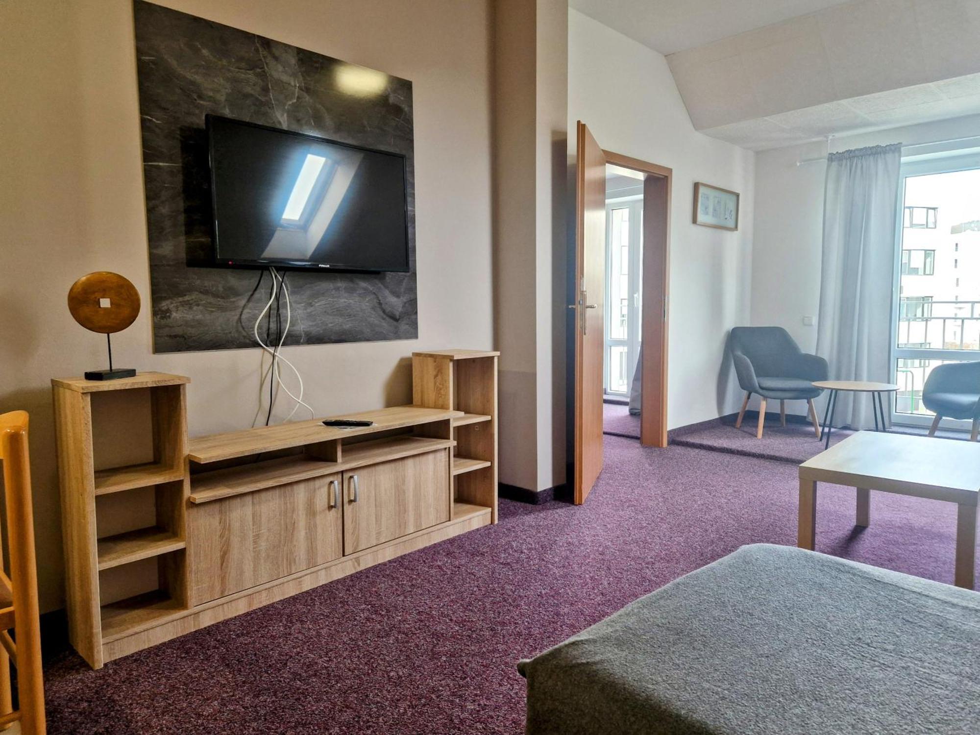 Family Hotel Maxim Beroun  Eksteriør billede